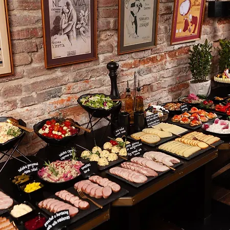Hotel Teatro Boutique Old Town - Destigo Hotels-2